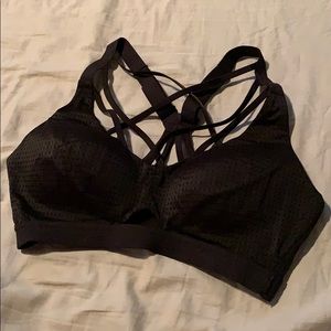 VS Sport Knockout Sports Bra 32C